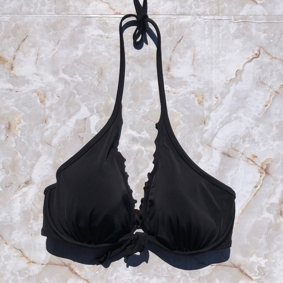 Victoria’s Secret | The high tie halter bikini top
